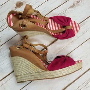 Kelsi Dagger | Fuschia Platform Sandals